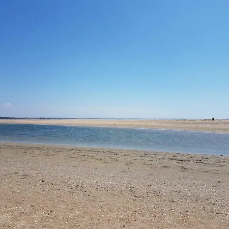 Maison Individuelle 500 M De La *