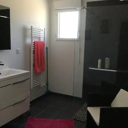 Maison Individuelle 500 M De La