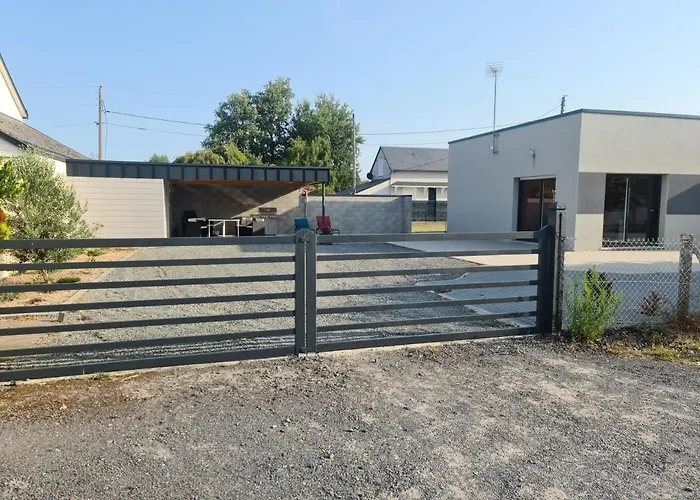 Maison Individuelle 500 M De La * Agon Coutainville