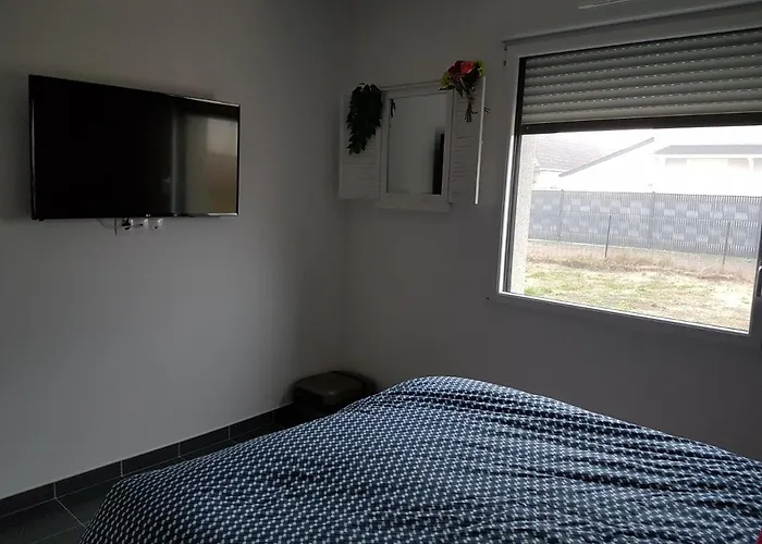 Nyaraló Maison Individuelle 500 M De La