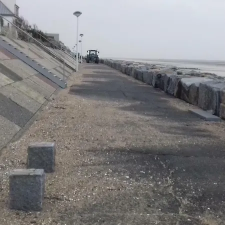 Maison Individuelle 500 M De La