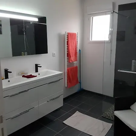 Maison Individuelle 500 M De La Agon-Coutainville