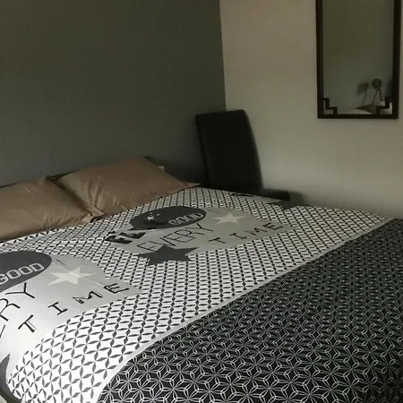 Maison Individuelle 500 M De La Casa de Férias *