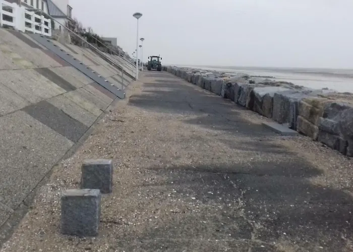 Maison Individuelle 500 M De La